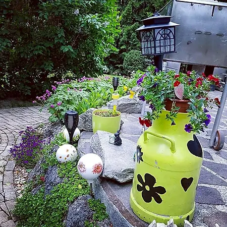 Bed & Breakfast Haus Emily Schladming